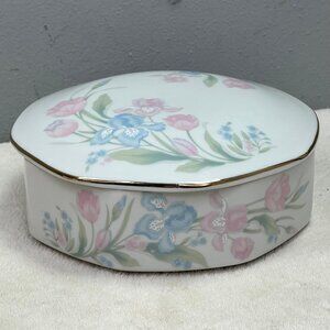 Jamestown Porcelain Trinket Jewelry Box with Lid Japan White Pink Blue Floral Lg